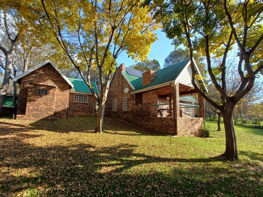 9 Bedroom Property for Sale in Willow Grange Free State